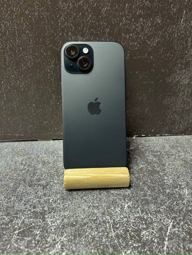 Смартфон iPhone 15 256gb