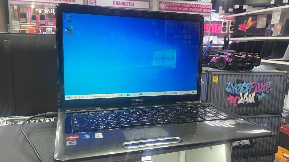 Ноутбук Toshiba L675D-10K
