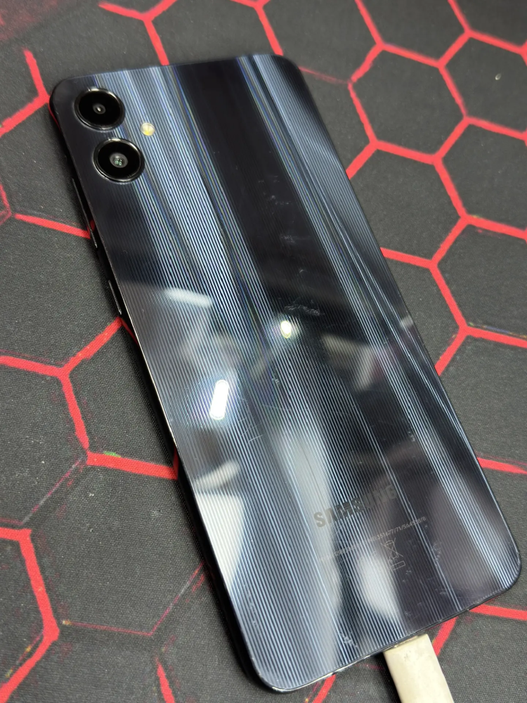 Смартфон Samsung A05 4/64гб