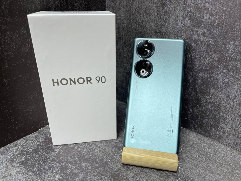 Смартфон Honor 90 8/256