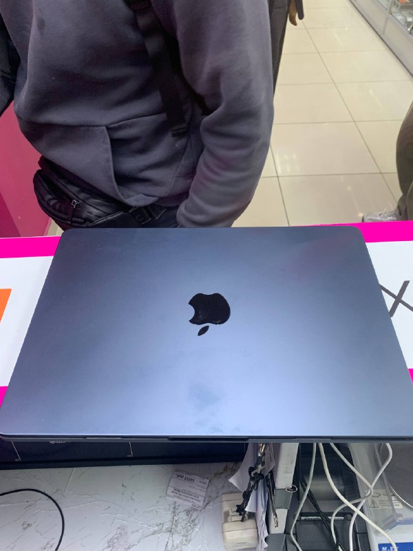 Ноутбук Macbook Air M2 2022
