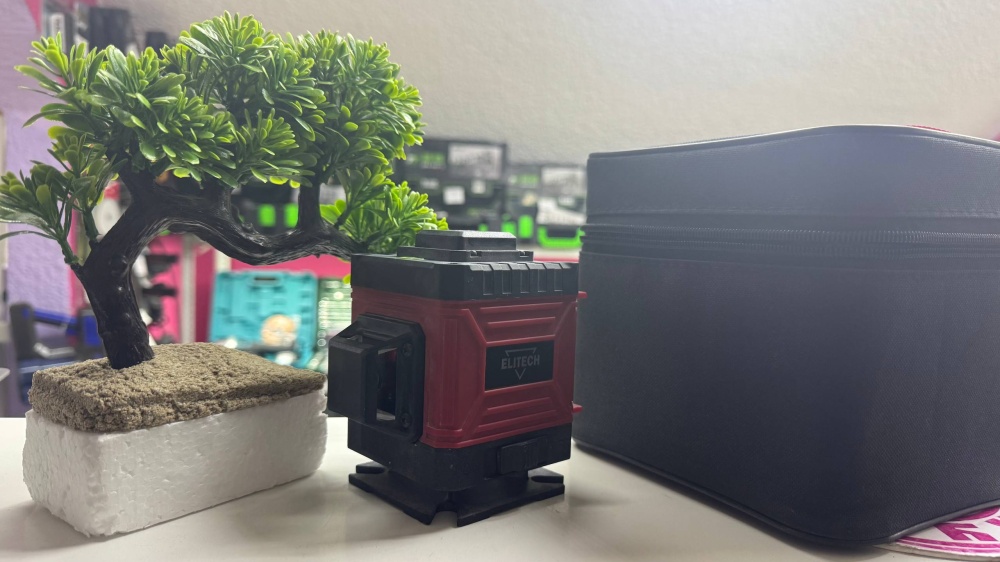 Лазерный уровень elitech пл 12л-зел