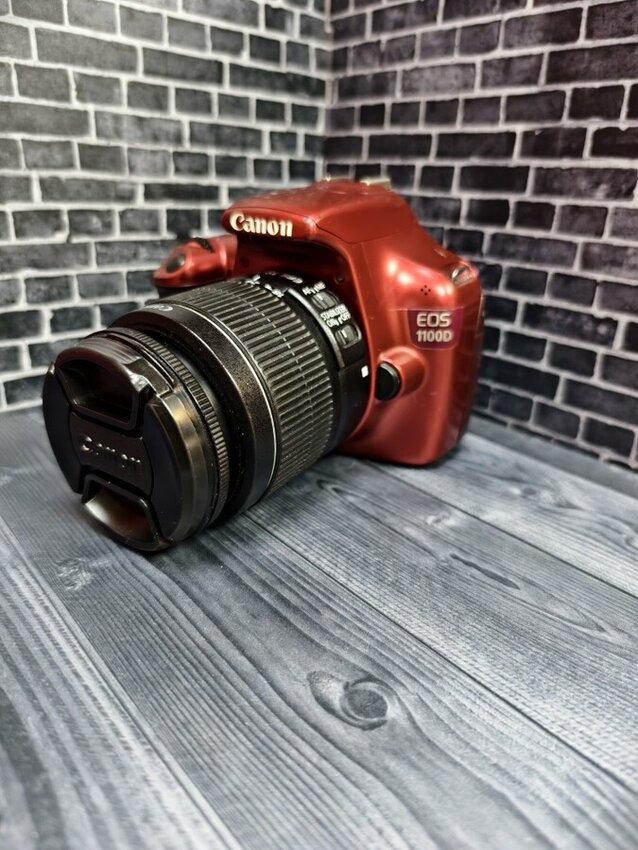 Фотоаппарат Canon EOS 1100D