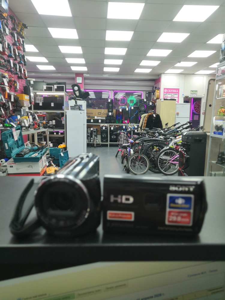 Видеокамера Sony pj220e