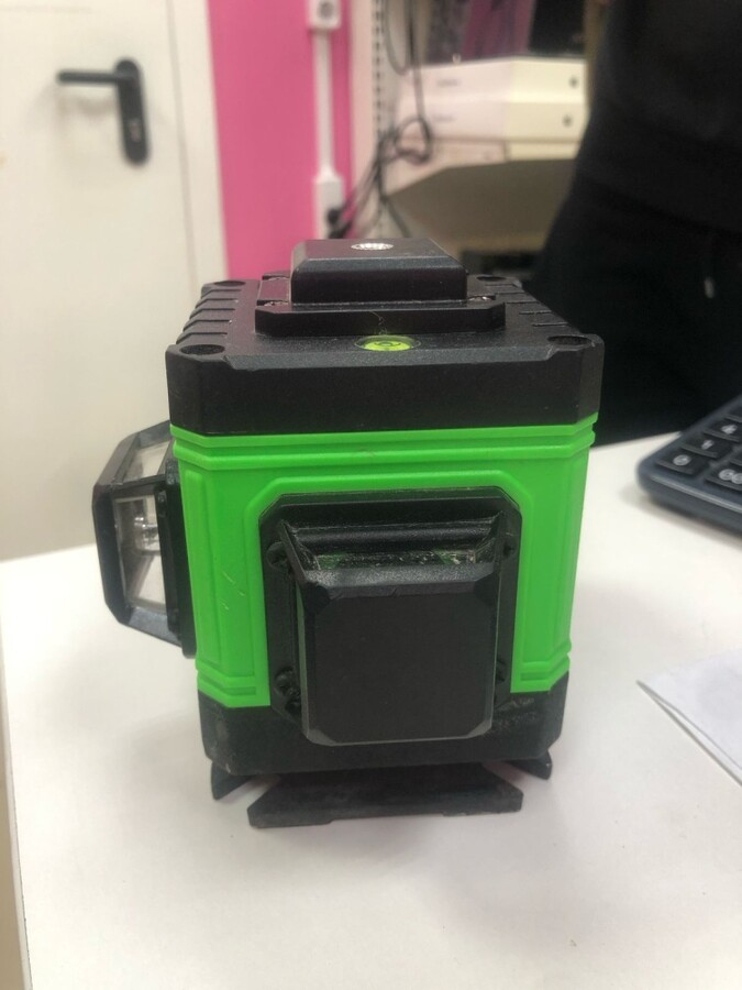 Лазерный уровень ZITREK