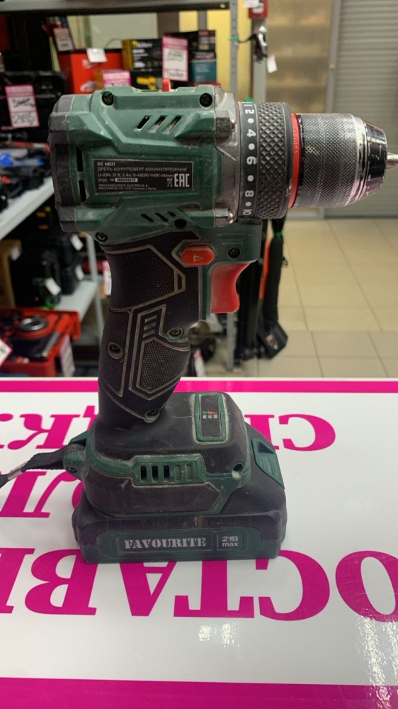 Шуруповерт Favorite