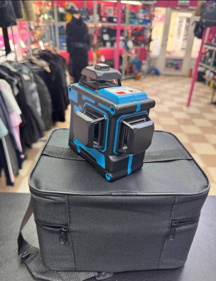 Лазерный уровень Hilda 3D-12