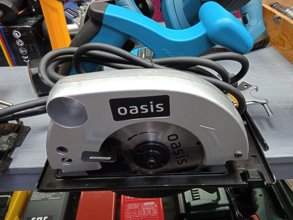 Циркулярная пила Oasis, 1100В