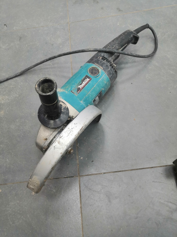УШМ (Болгарка) makita 9069