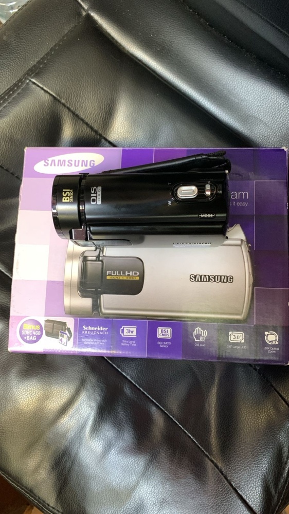 Видеокамера Samsung HMX-H320BP/XER