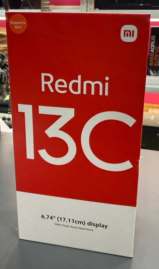 Смартфон Xiaomi Redmi 13C 4/128