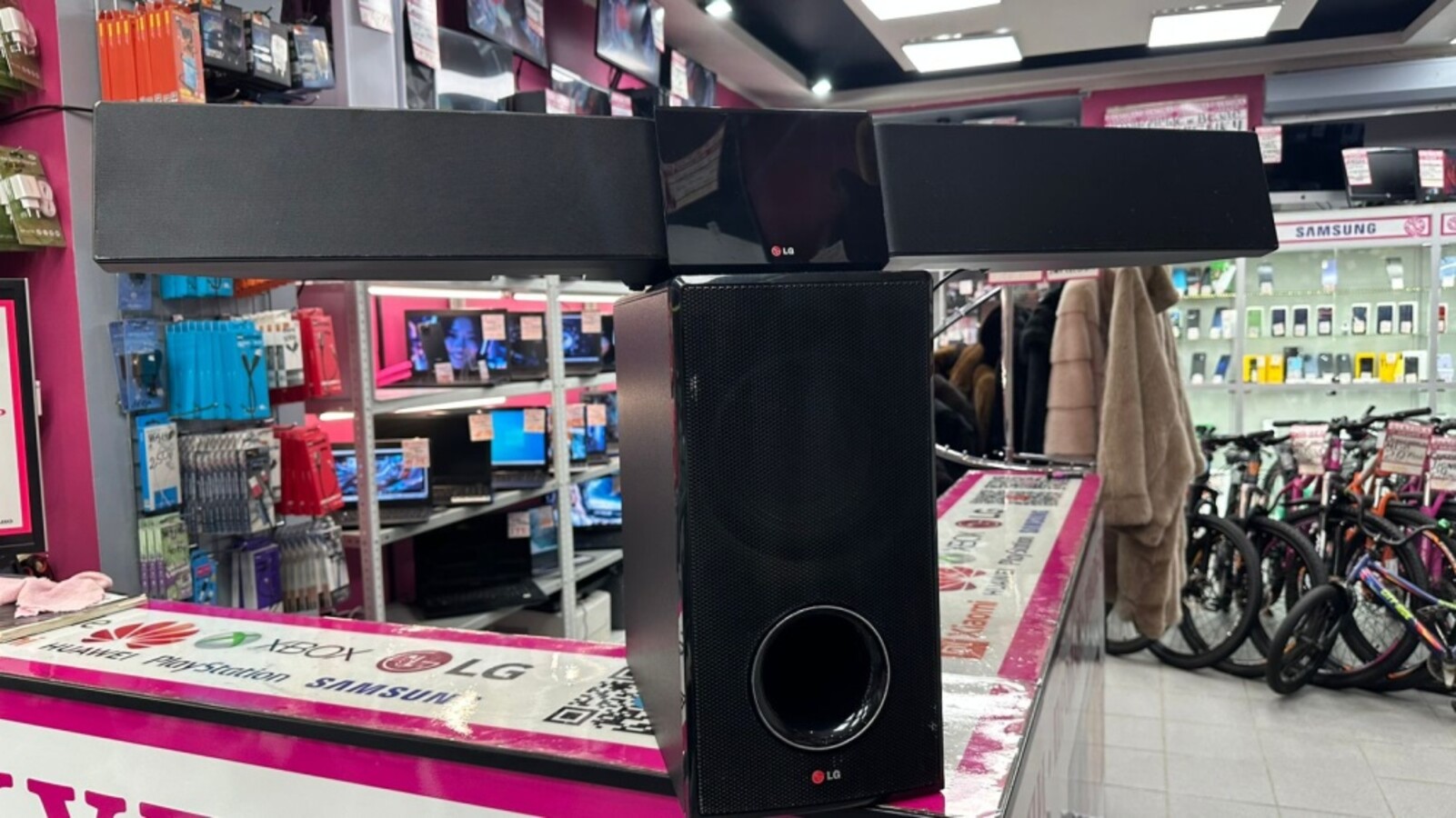 Саундбар LG BB4330A