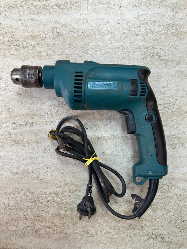 Дрель Makita HP1620