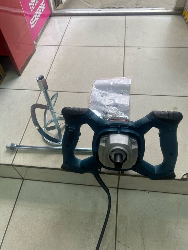 Строительный миксер Bosch UTO 1800