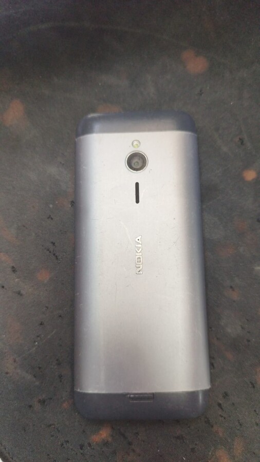 Мобильный телефон Nokia