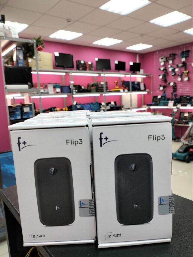 Мобильный телефон Flip 3