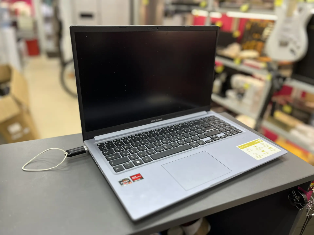 Ноутбук ASUS МVivobook 15 m1502