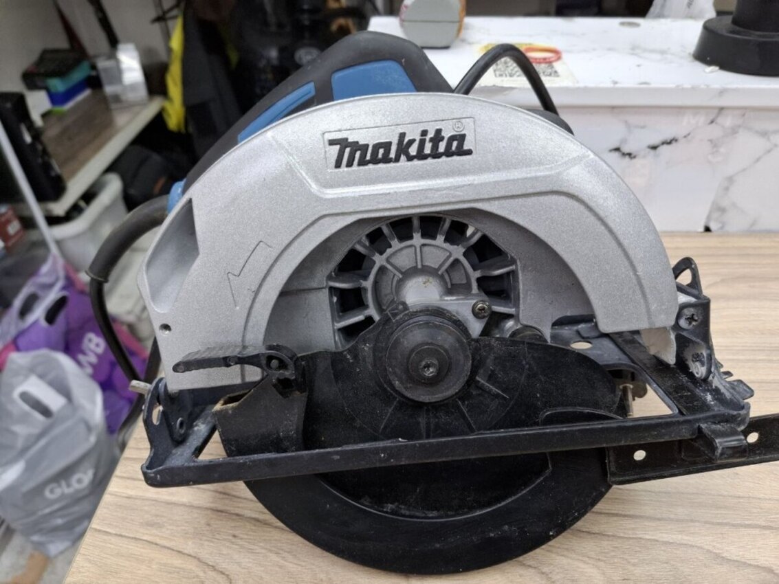 Циркулярная пила Makita