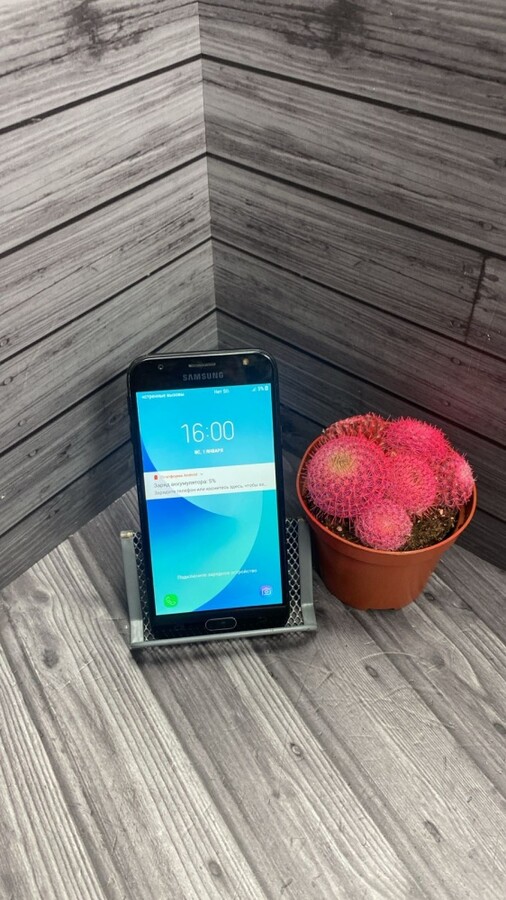 Смартфон Samsung J3 2017