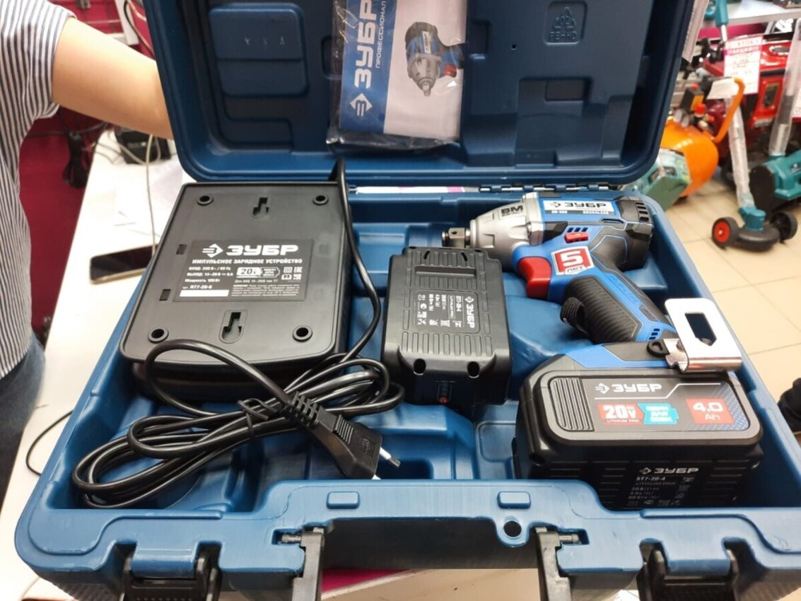 Гайковерт Зубр GB 250-42