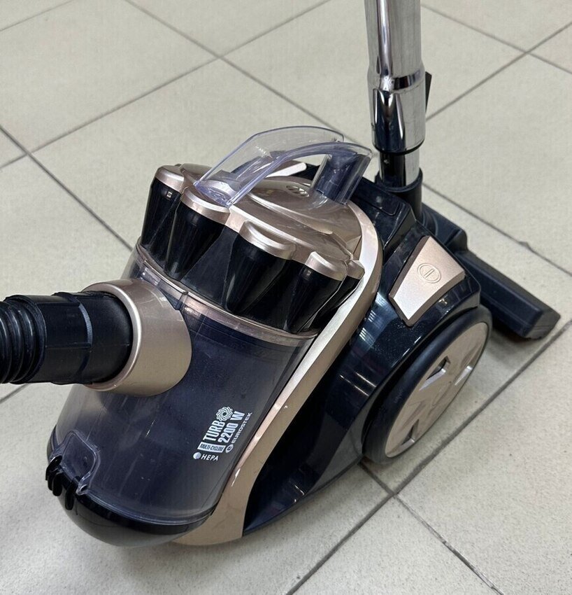 Пылесос Eurostek EVC 3002