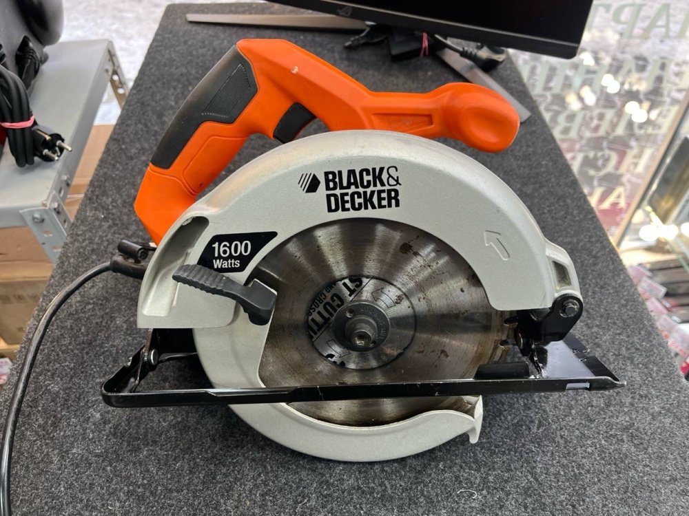 Циркулярная пила BLACK DECKER CS-1500-LIRU