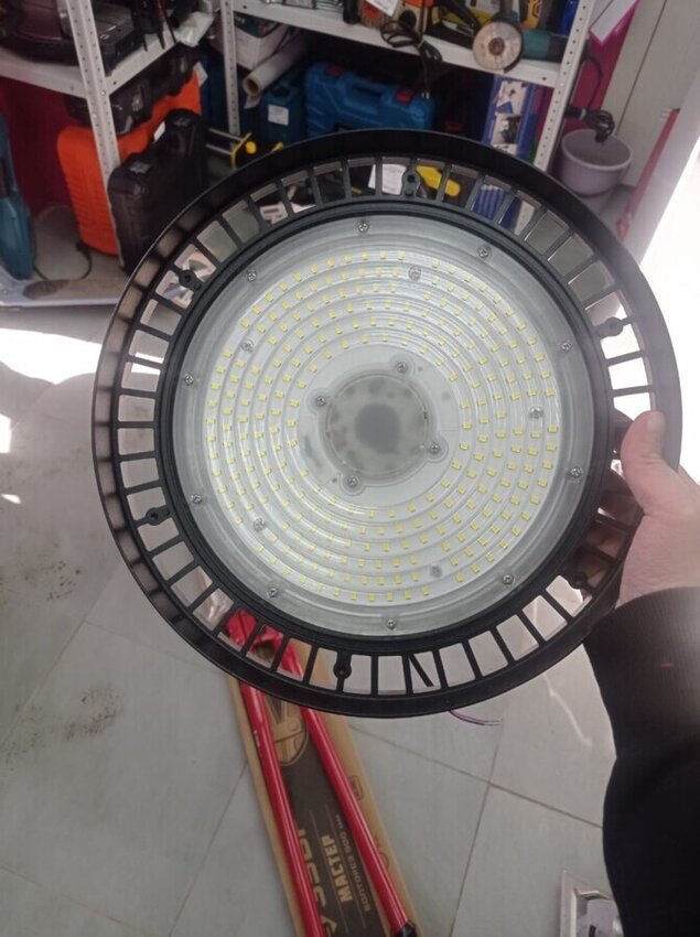 Светодиоднный прожектор