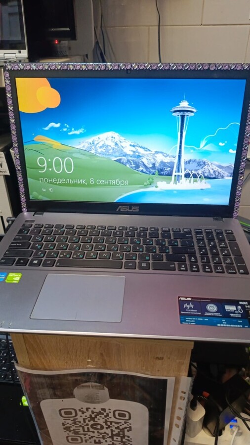 Ноутбук ASUS X550C 6/750 гб