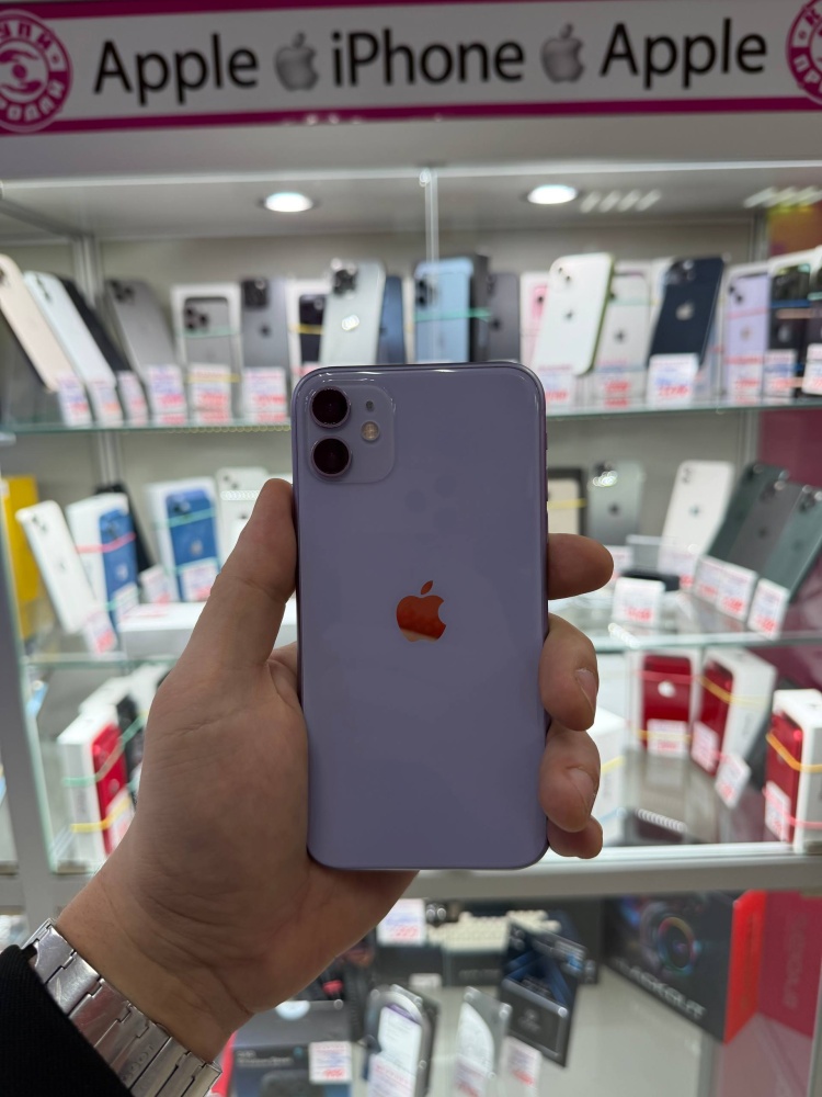 Смартфон iPhone 11 128 Gb