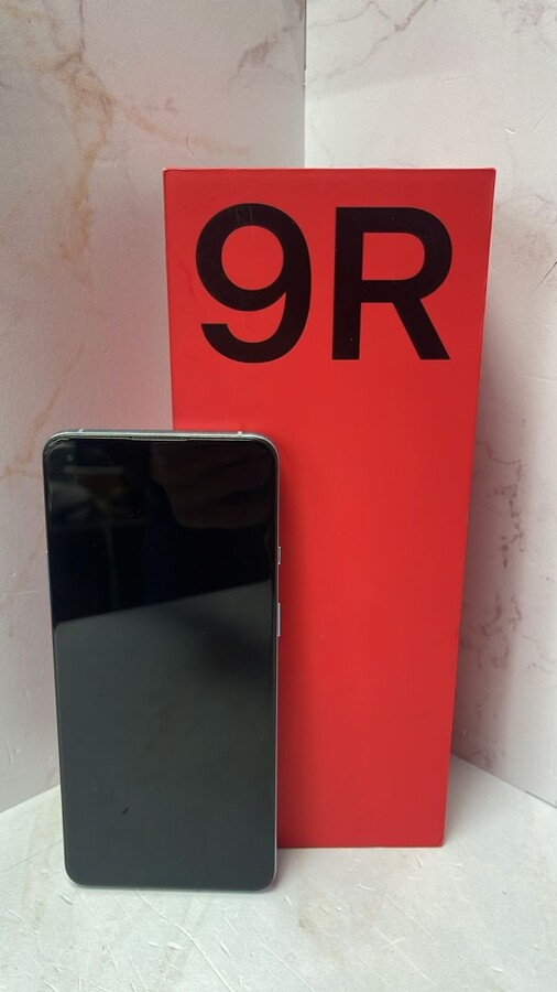 Смартфон OnePlus 9R