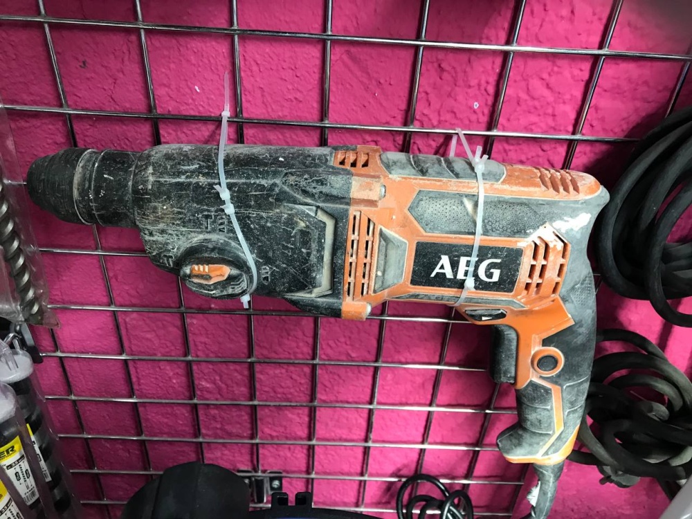 Перфоратор AEG KH 24 IE