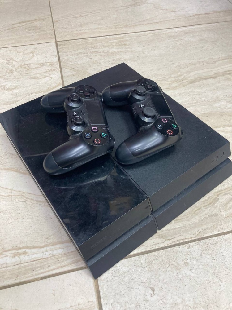 Игровая приставка Sony PlayStation 4 fat 500Gb