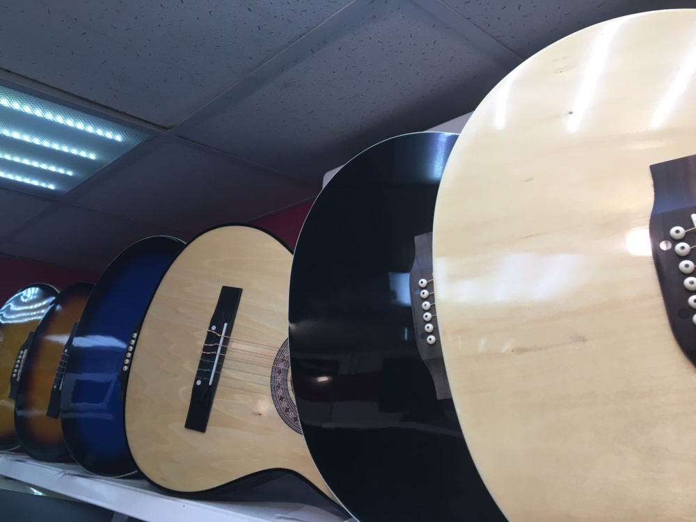 Гитара Elitaro 4010