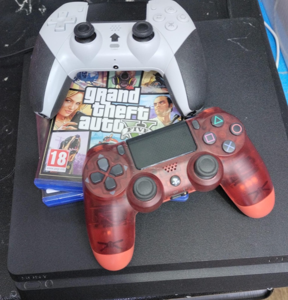 Игровая приставка Sony PlayStation 4 slim 500Gb