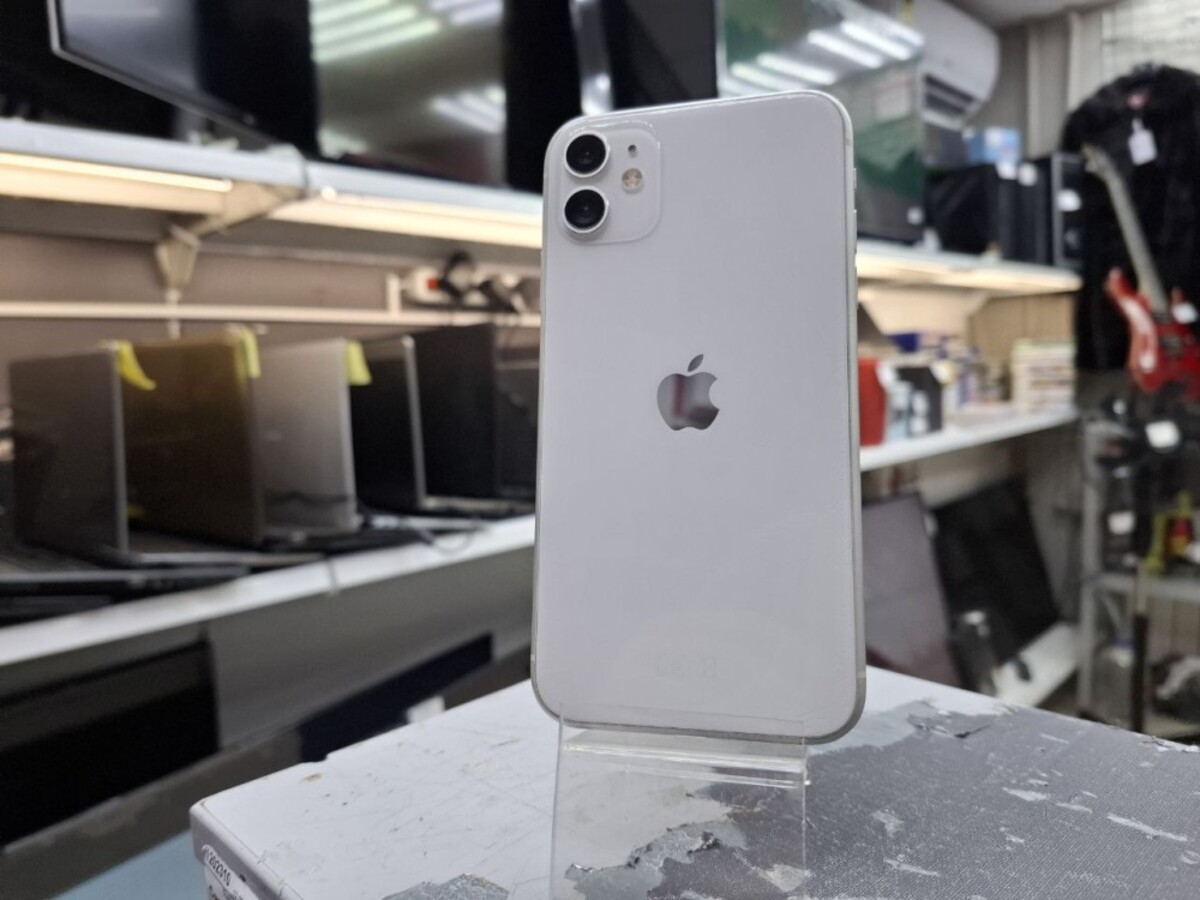 Смартфон iPhone 11 64Gb