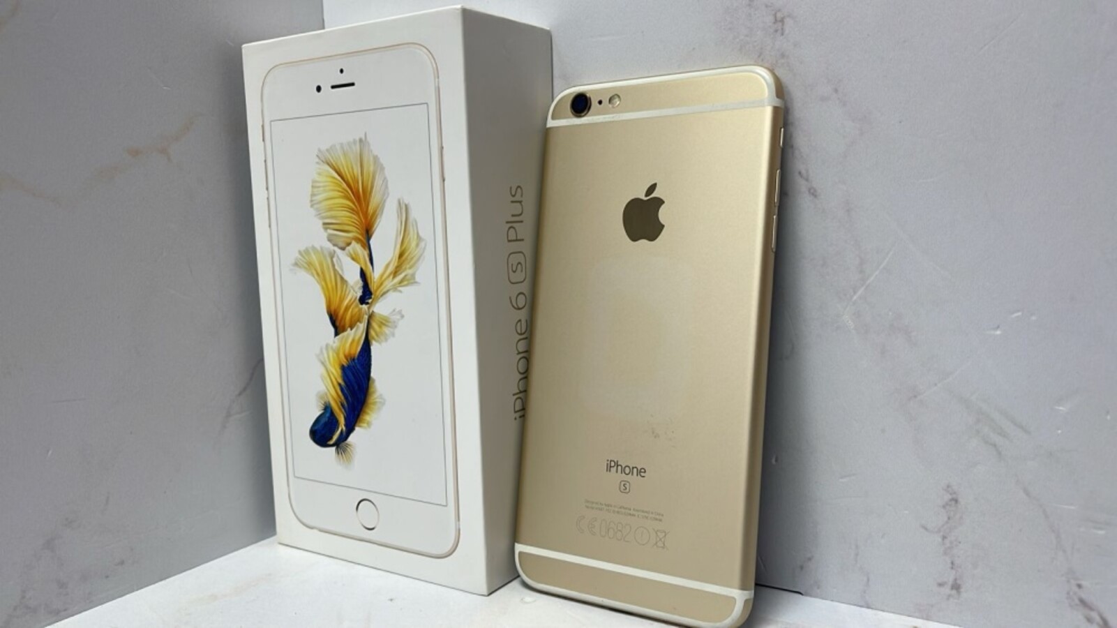 Смартфон iPhone 6S+ 64gb