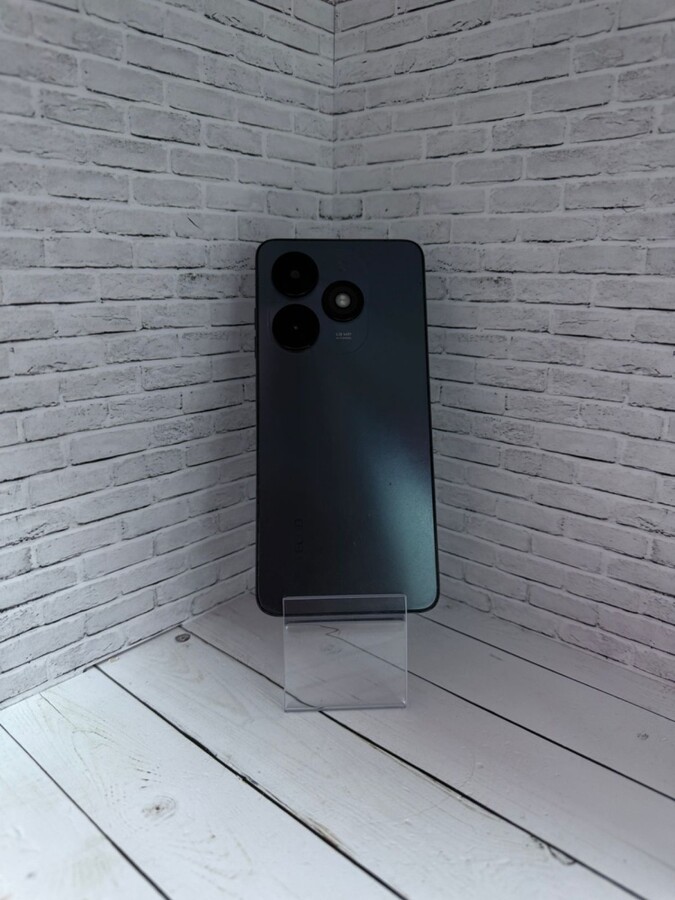 Мобильный телефон Tecno spark Go  2024 4-128gb
