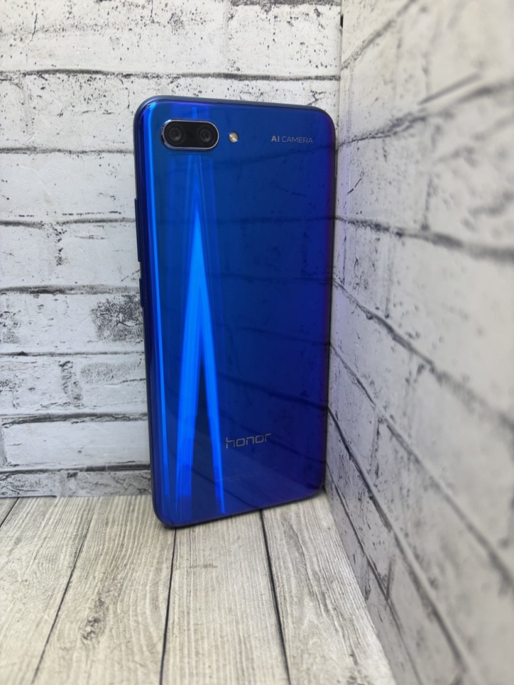 Смартфон Honor 10 4/64