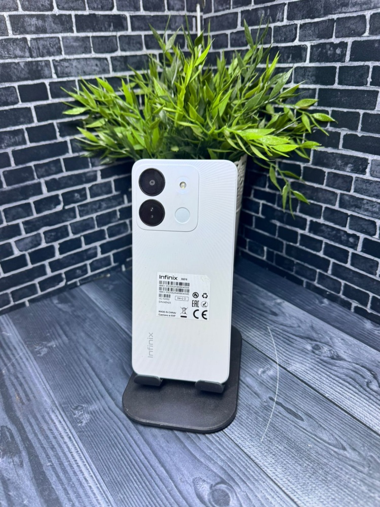 Мобильный телефон Infinix SMART 7HD 2-64