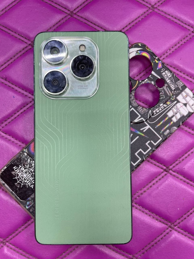 Мобильный телефон Tecno Spark 20Pro 8/256