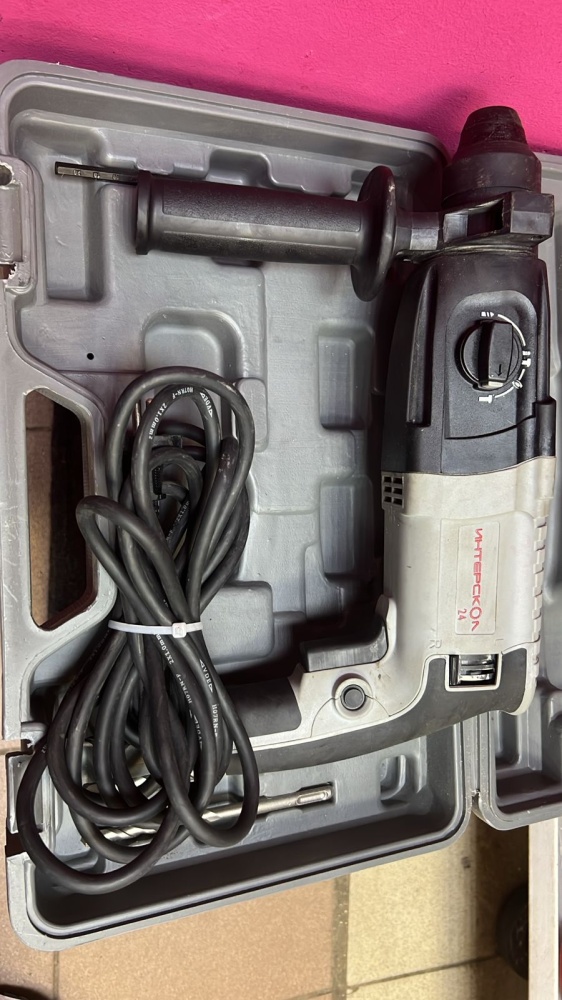 Перфоратор Интерскол п-24/650эр