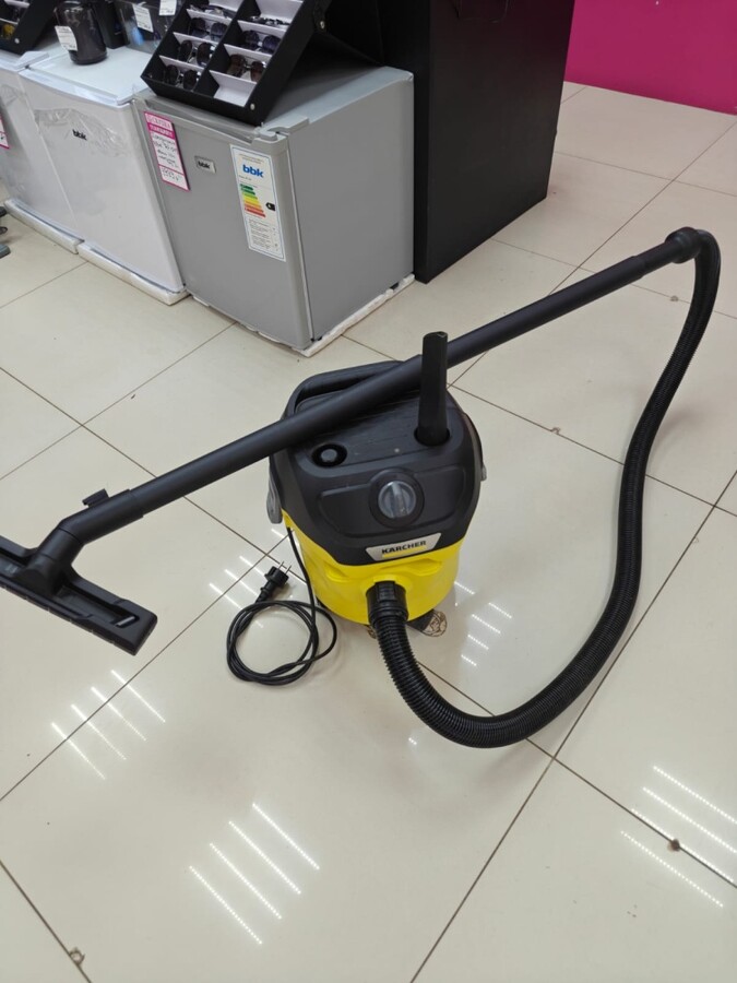 Строительный пылесос Karcher KWD1