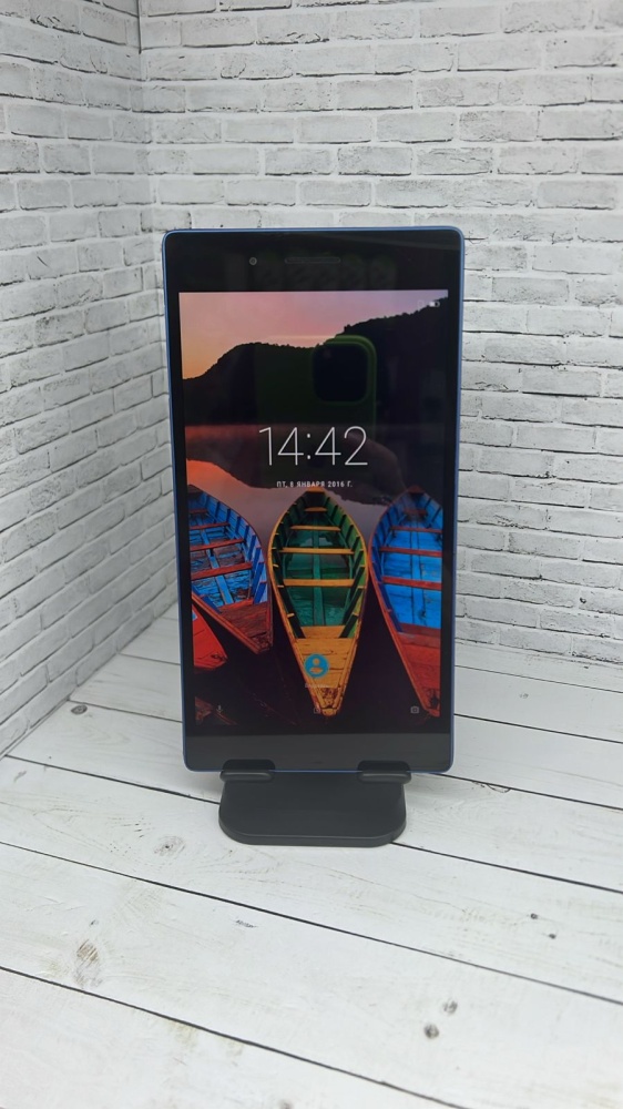 Планшет Lenovo TB3-730X 1\16 Гб