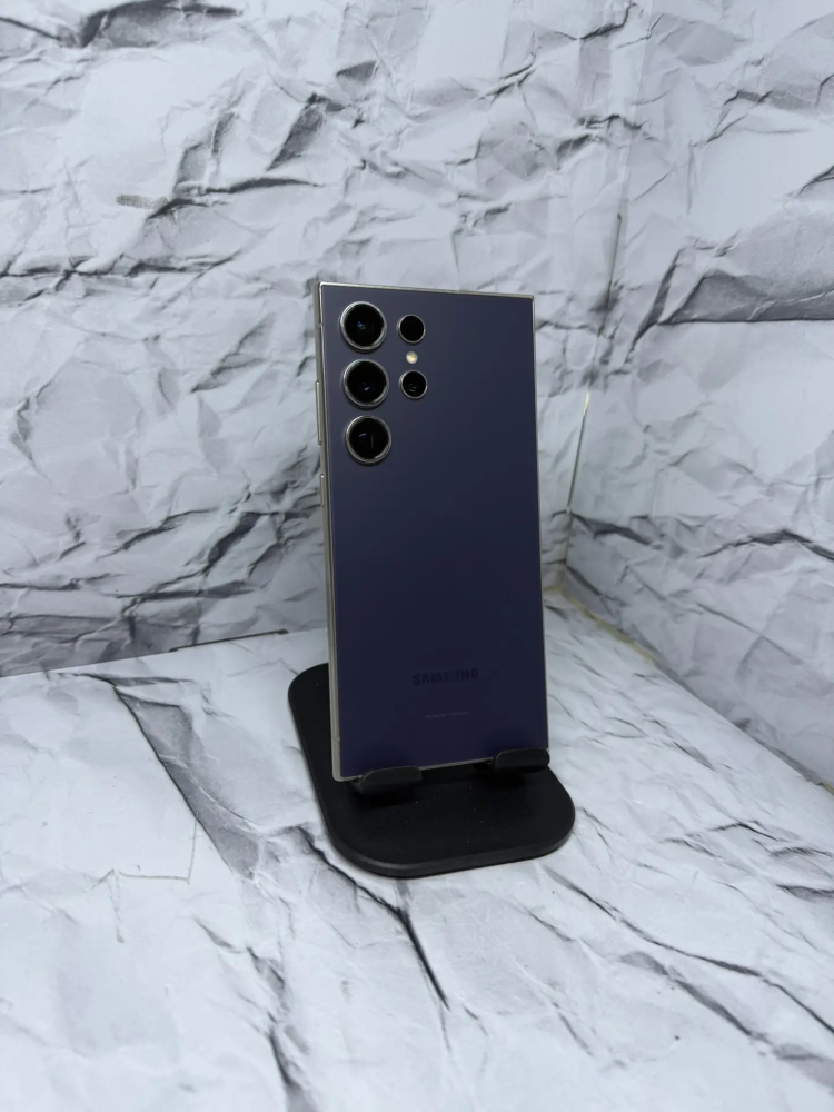 Смартфон Samsung S24 ultra 256gb