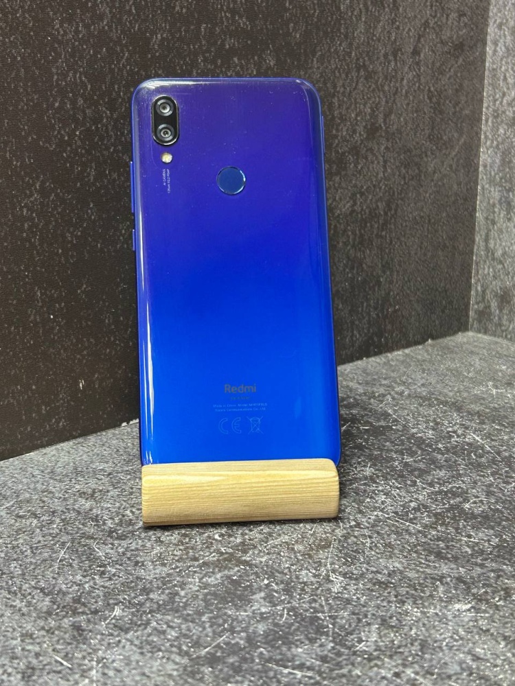 Смартфон Xiaomi Redmi 7 3/32