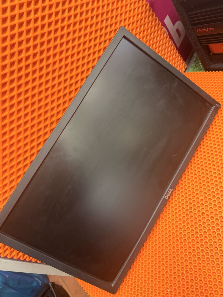 Монитор Dell 22