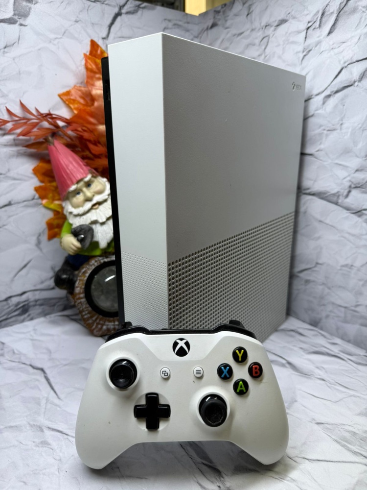 Игровая приставка XBOX ONE S 1TB