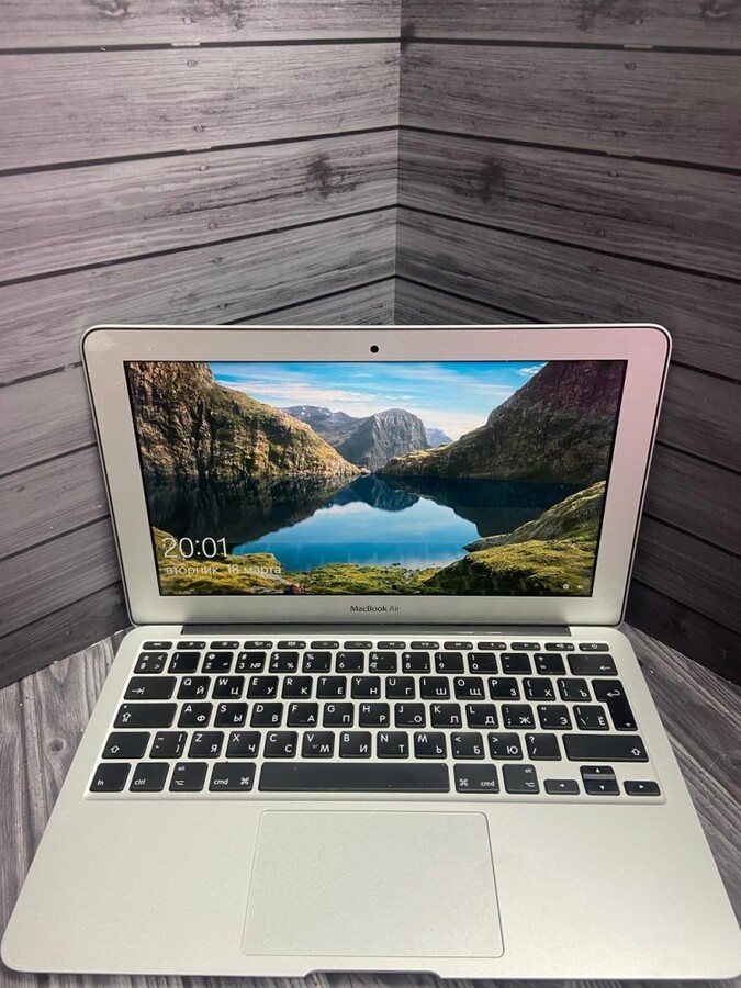 Ноутбук Macbook Air A1465 I5-4250u/ 4 / 64 ssd