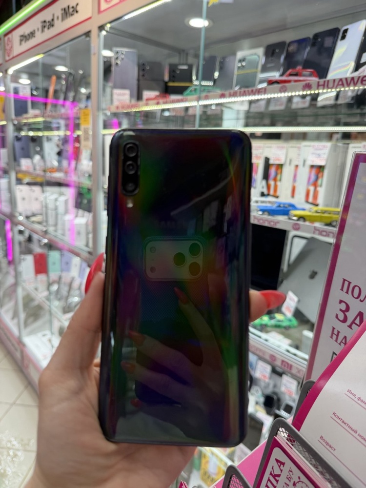 Смартфон Samsung A50  6-128
