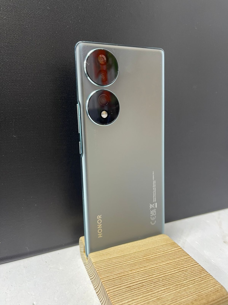 Смартфон Honor 70 8/256